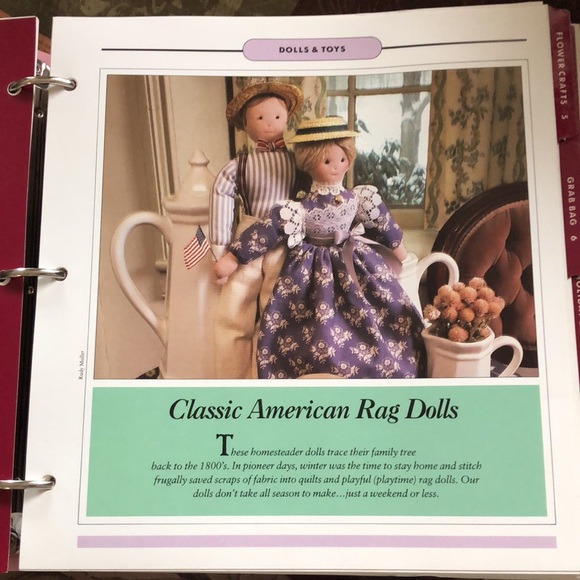 🌼Vintage🌼Two Full Binders of Crafting from Family Circle Weekend Craft Club🌺 - Picture 3 of 12